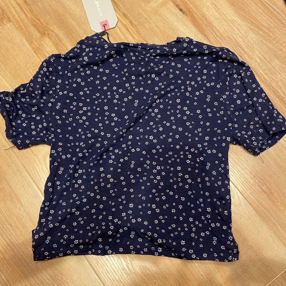 Shirt - Picture 3 of 3